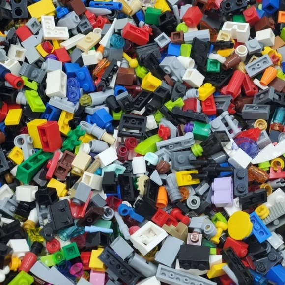 Legos Assorted 3lb Box Random Legos Each Box Comes with 3lbs Multiple Available - Picture 1 of 1